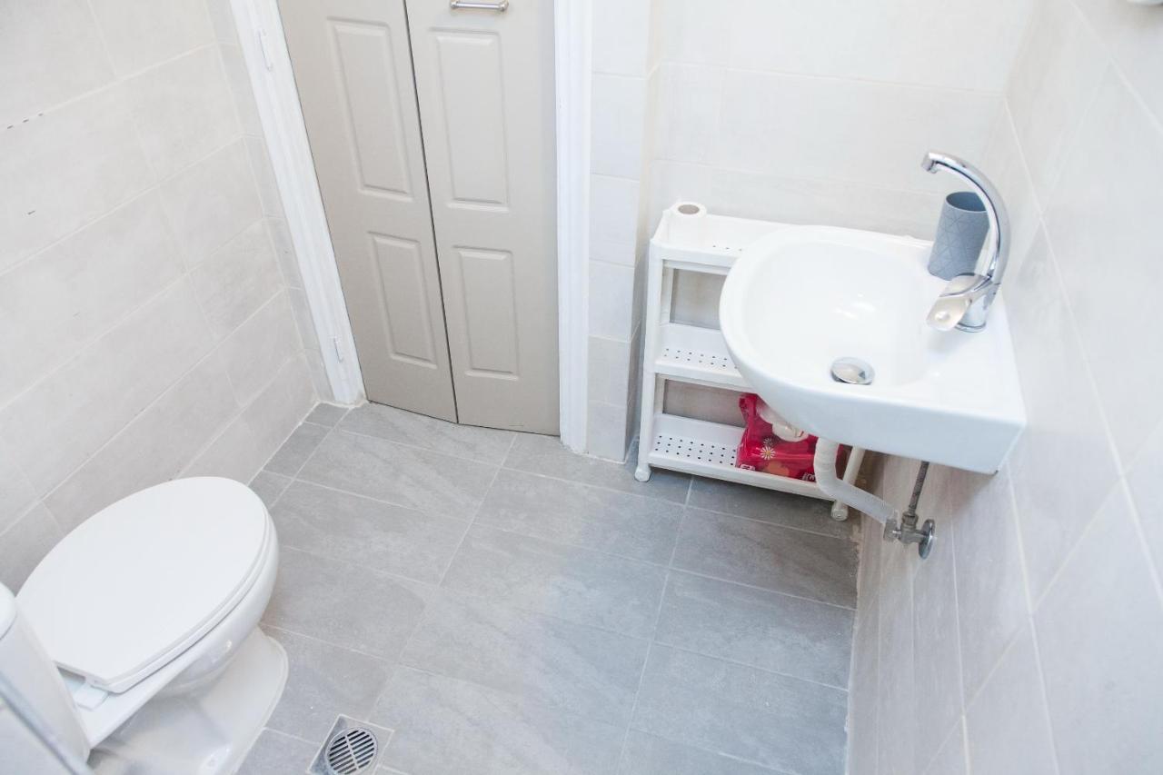 Brand New, Cheerful Apartment In Central Atina Dış mekan fotoğraf
